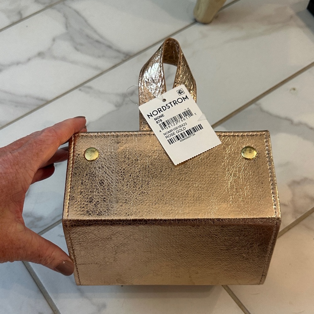 Nordstrom Metallic Gold Sunglasses and jewelry organizer